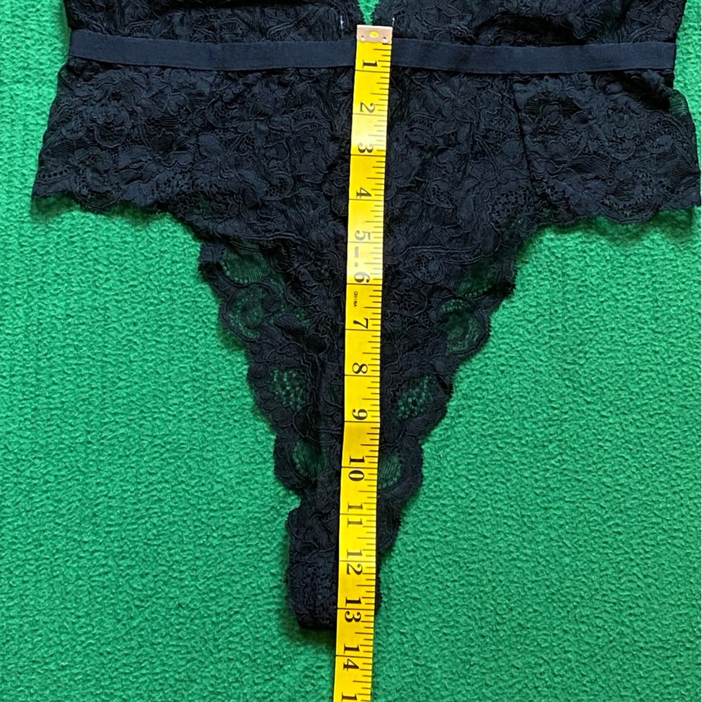 Victoria’s Secret Plunge V-Neck Sheer Black Lace Teddy Body Suit Ladies Large - Picture 14 of 16